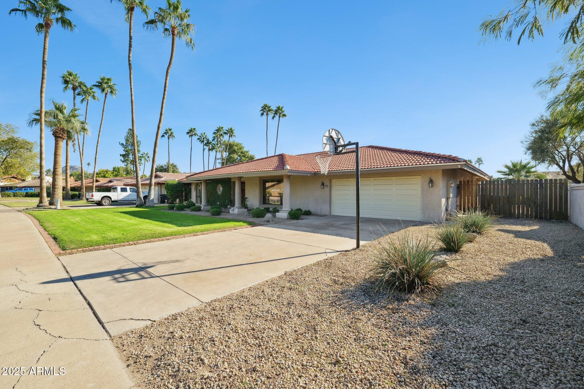 15 E KATHLEEN Road