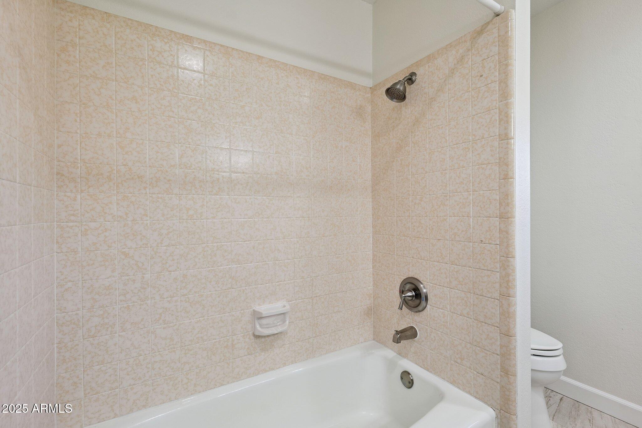 15 E KATHLEEN Road