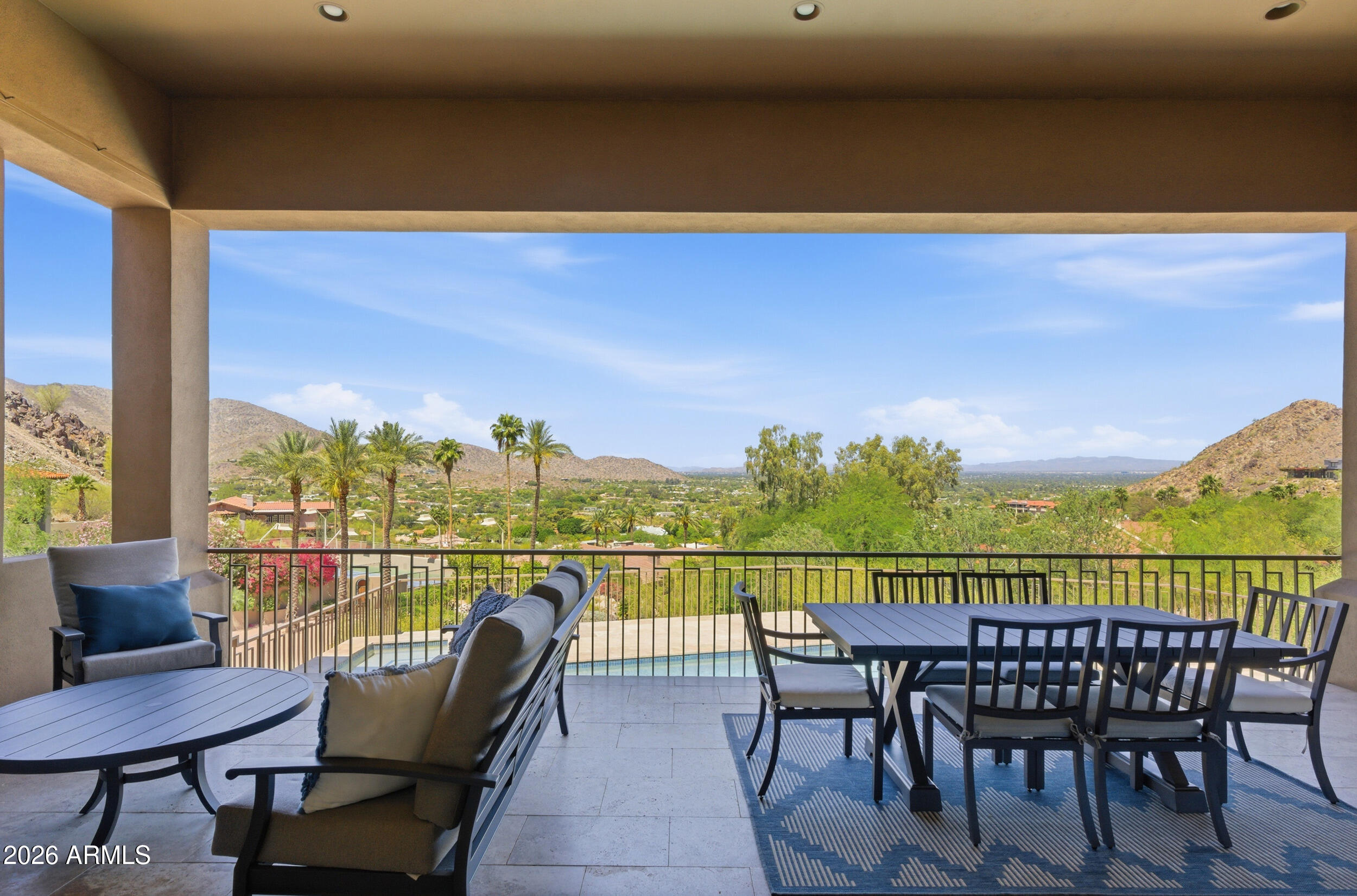 5411 E ROADRUNNER Road