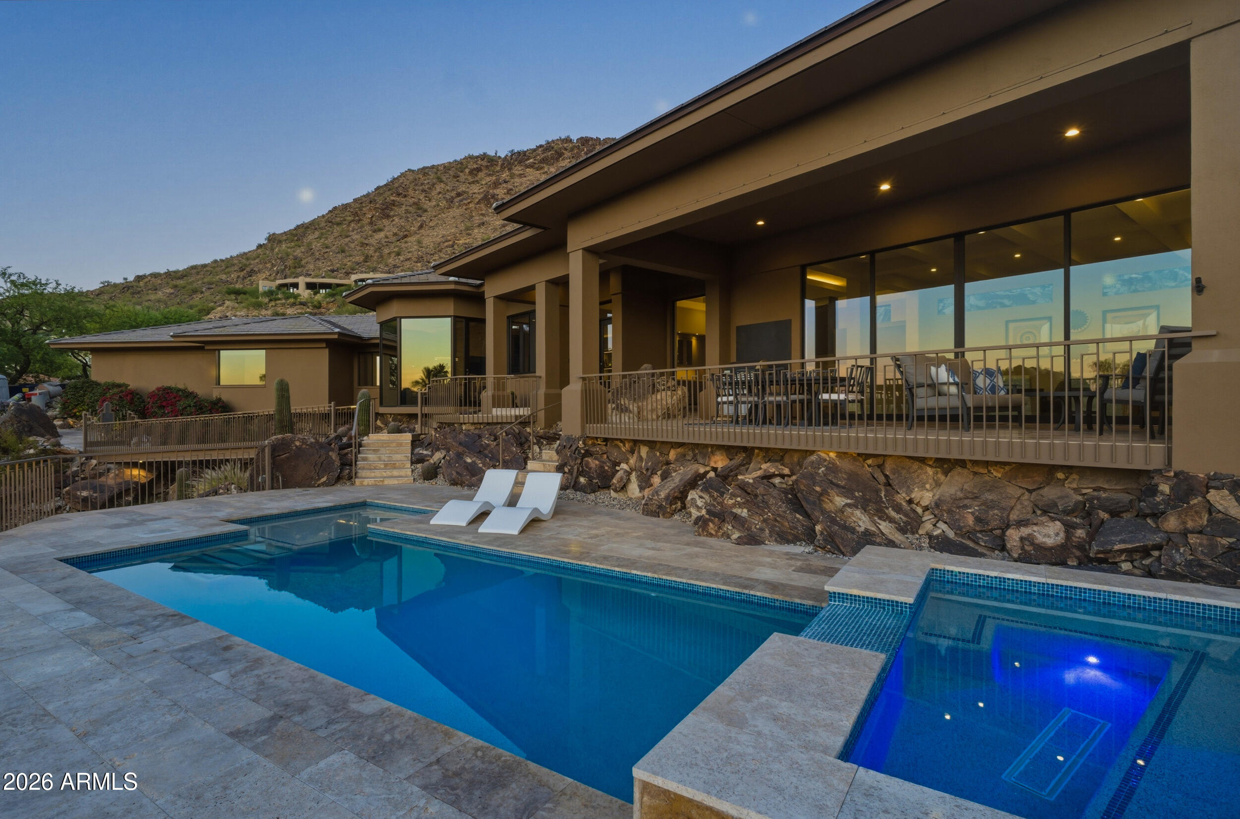 5411 E ROADRUNNER Road
