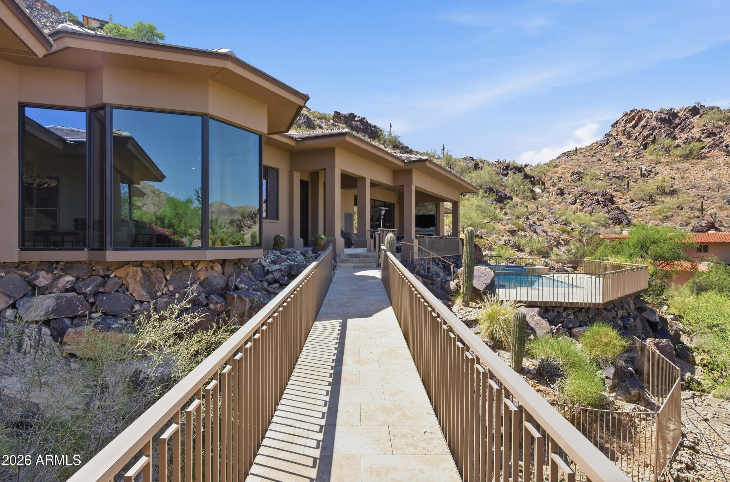 5411 E ROADRUNNER Road