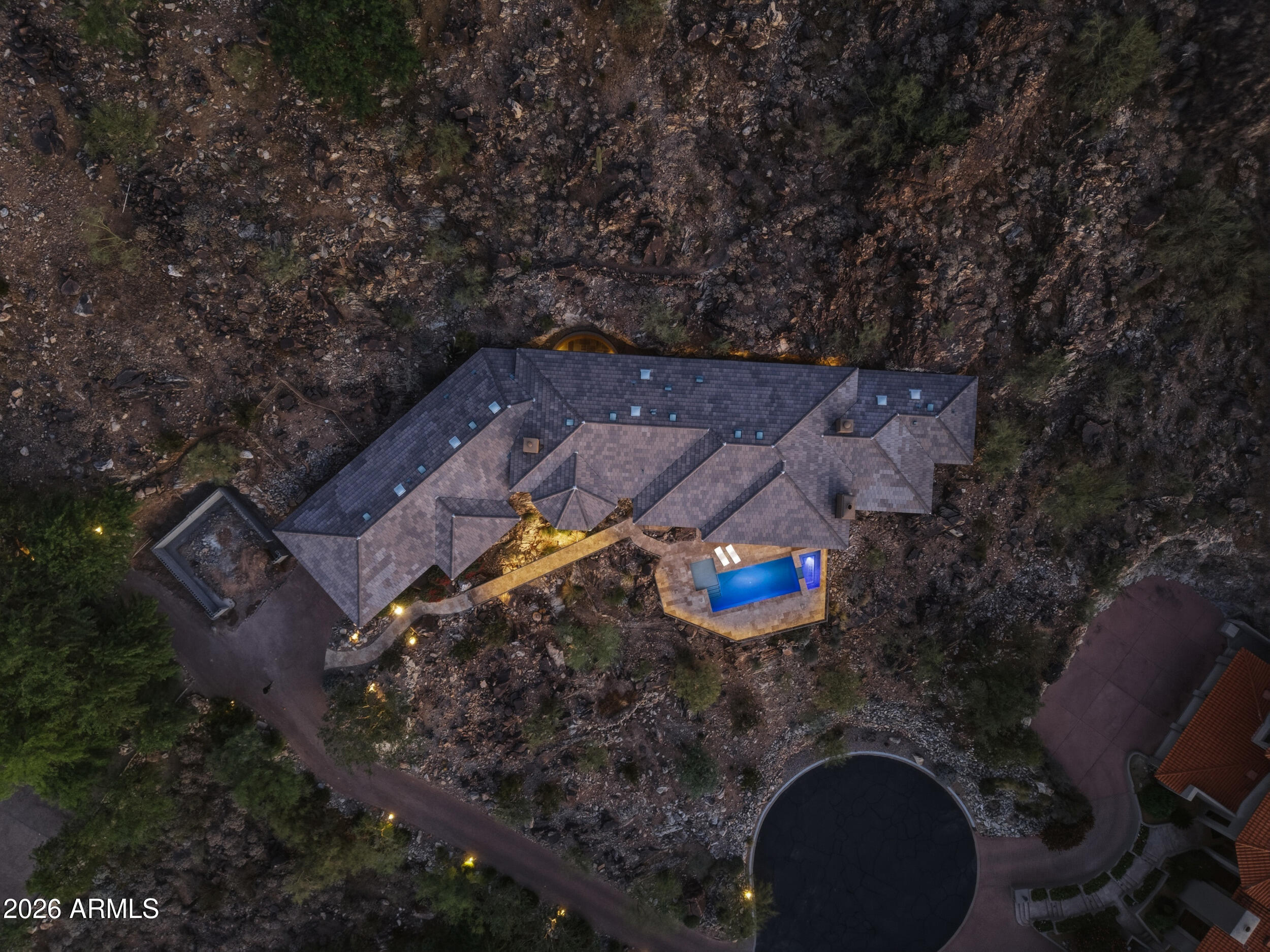 5411 E ROADRUNNER Road