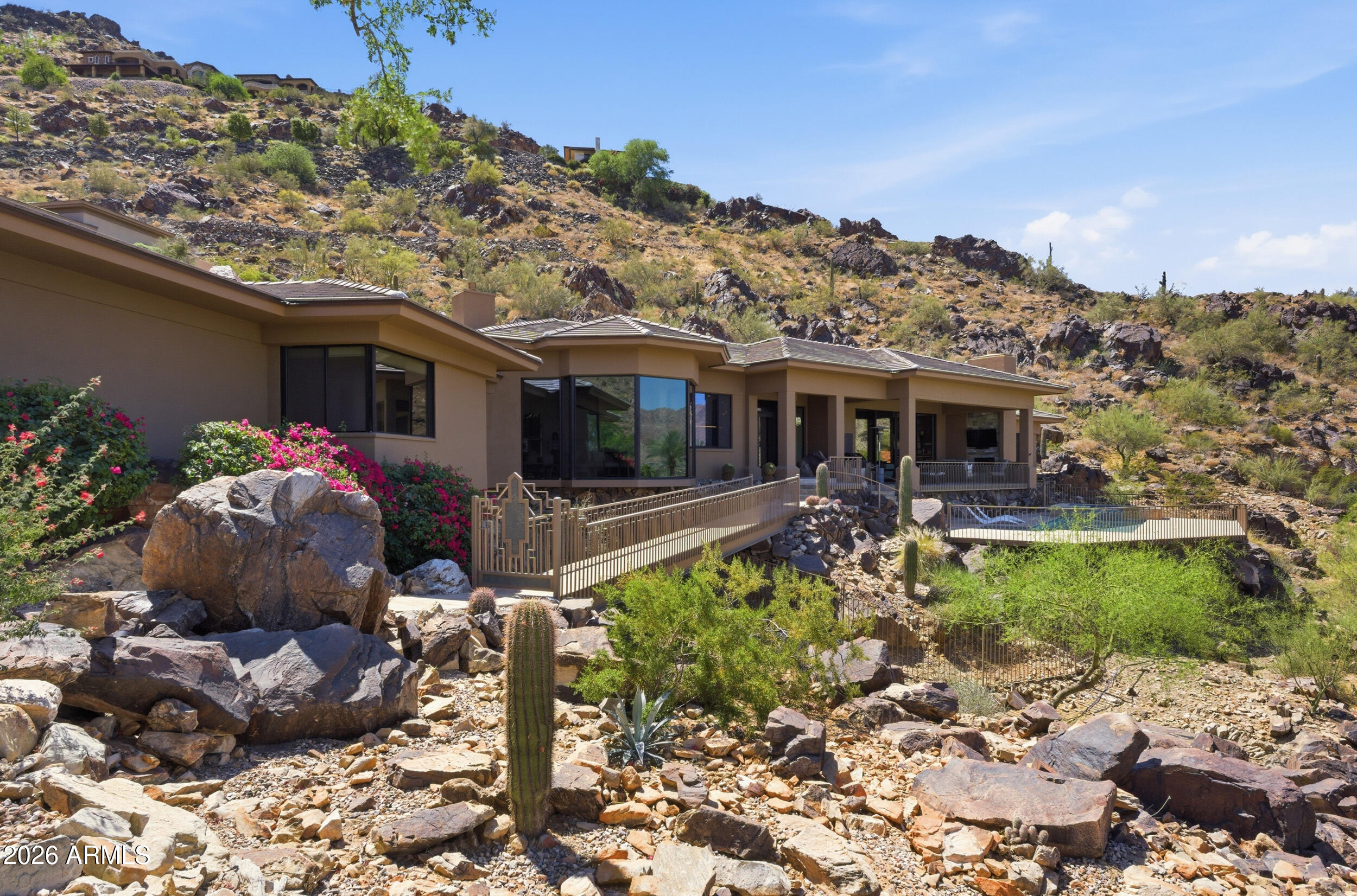 5411 E ROADRUNNER Road