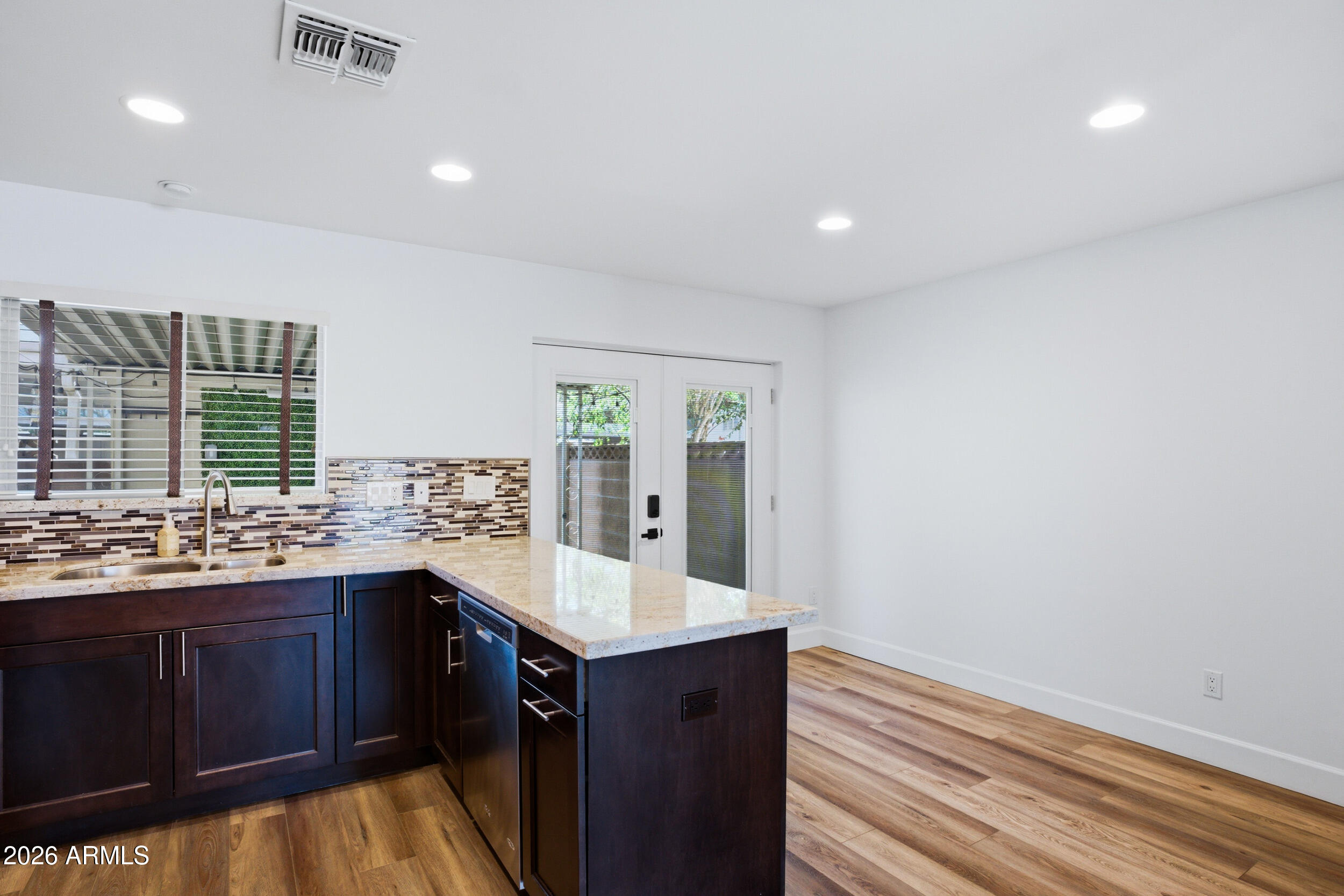 5805 N GRANITE REEF Road
