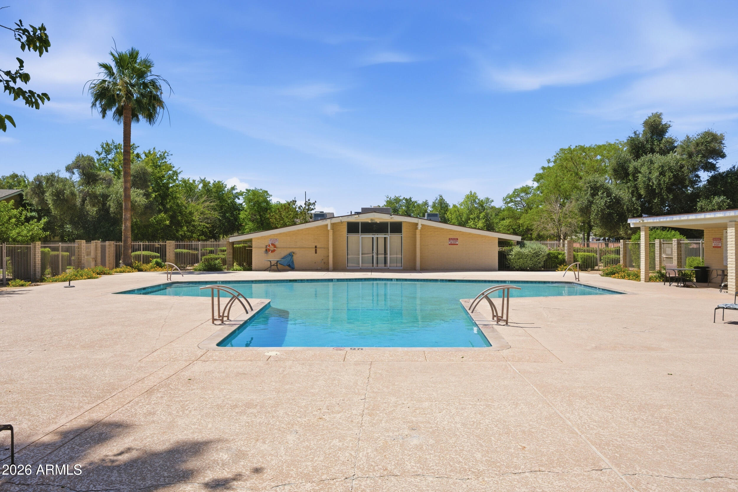 5805 N GRANITE REEF Road