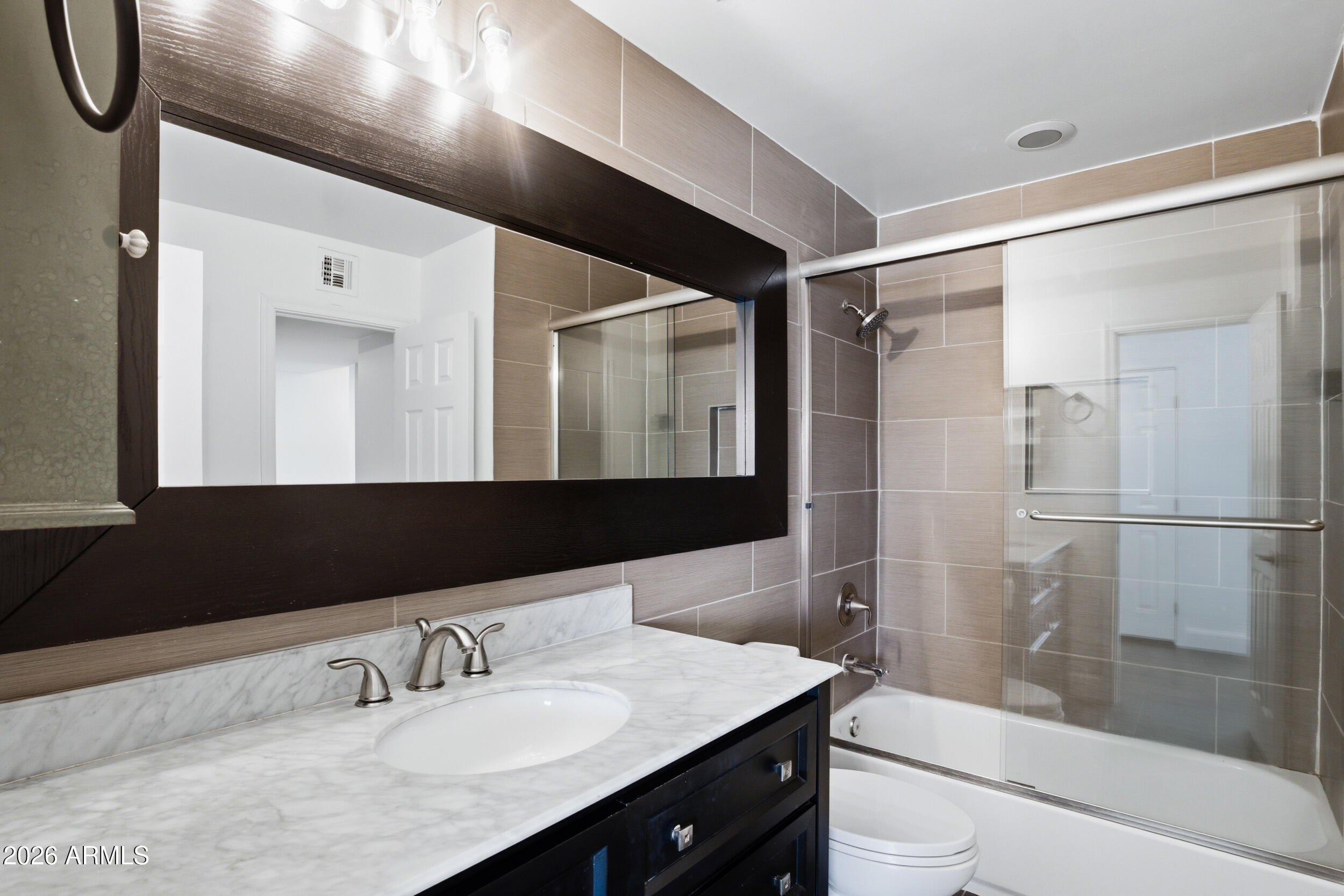5805 N GRANITE REEF Road
