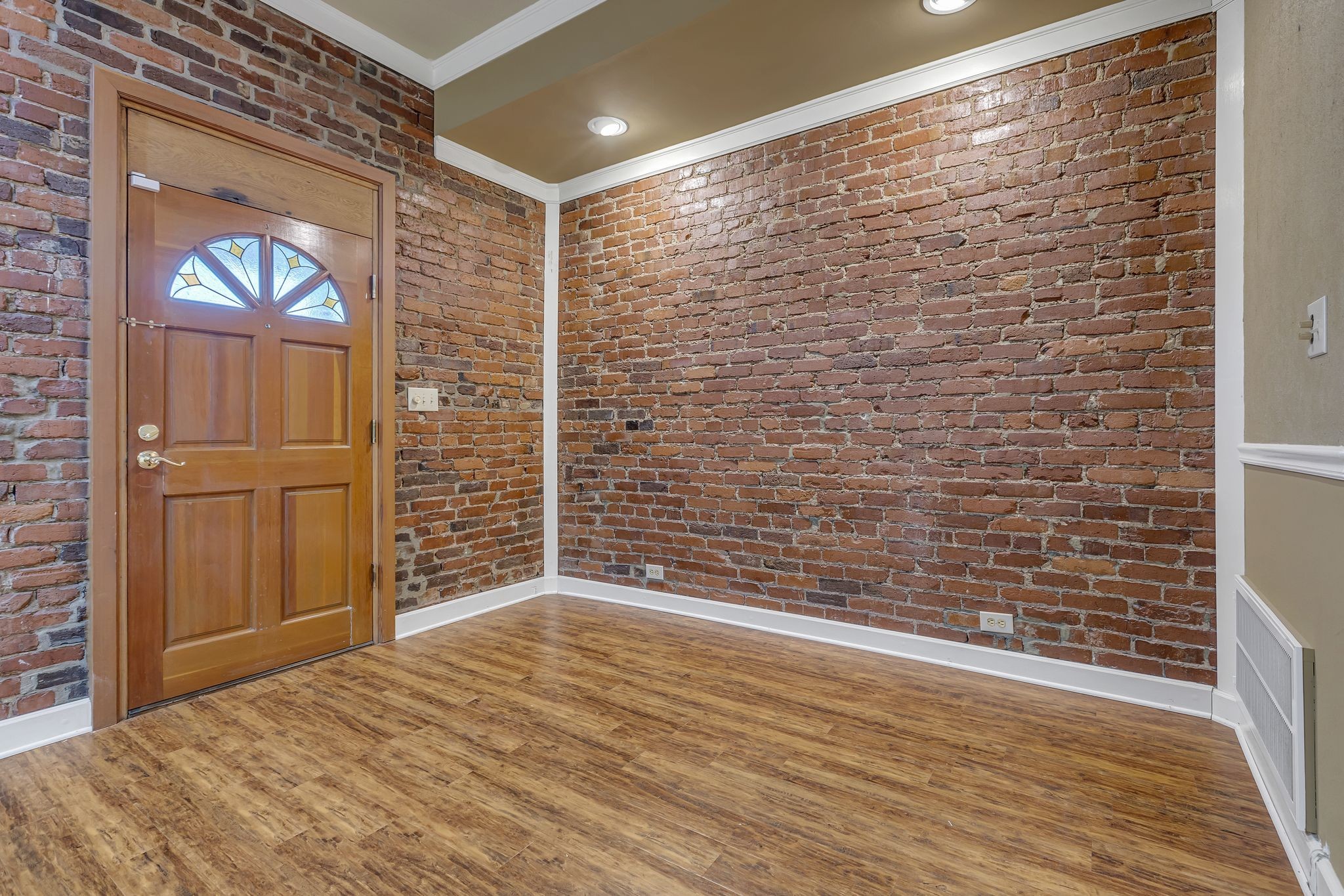 424 Main Street unit B