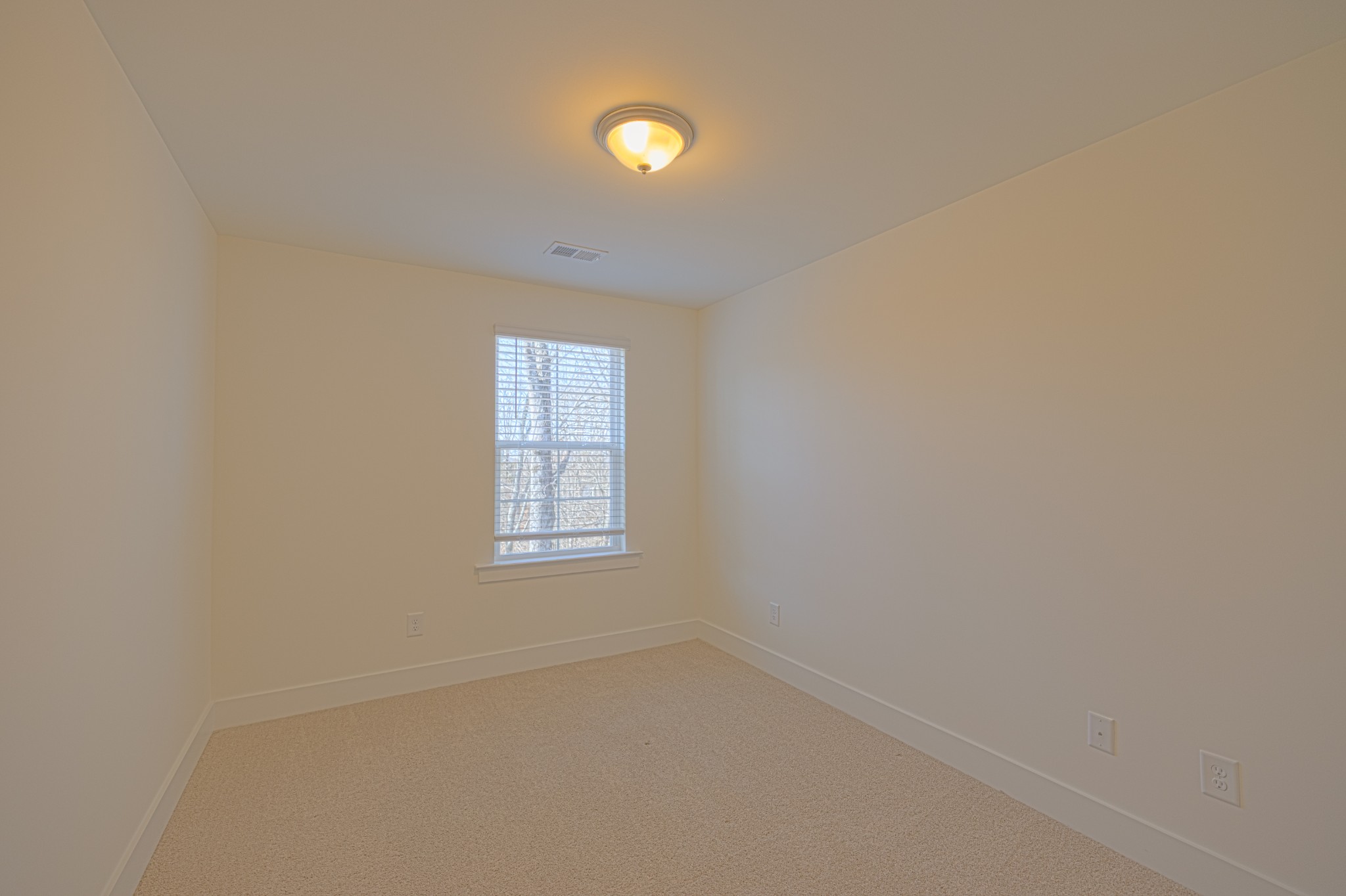 1049 Sweetleaf Dr