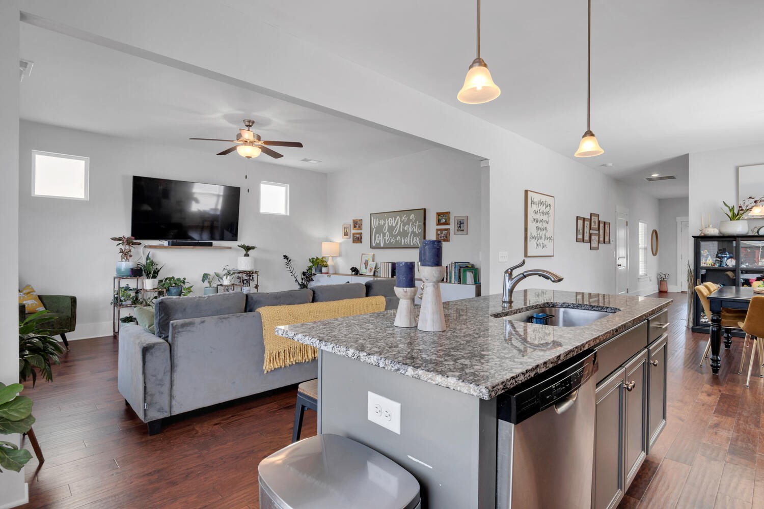 5003 Redbird Cir