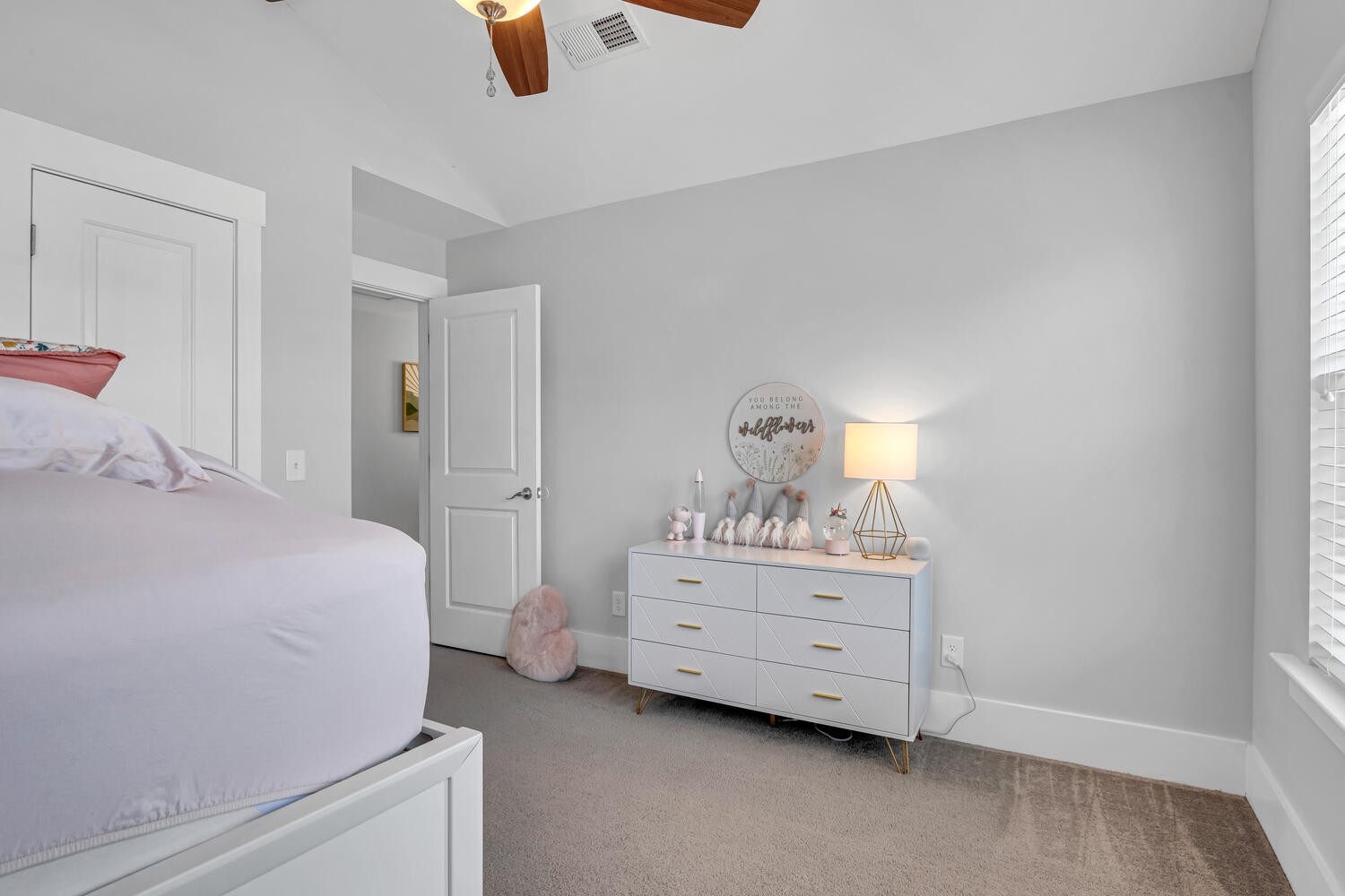 5003 Redbird Cir