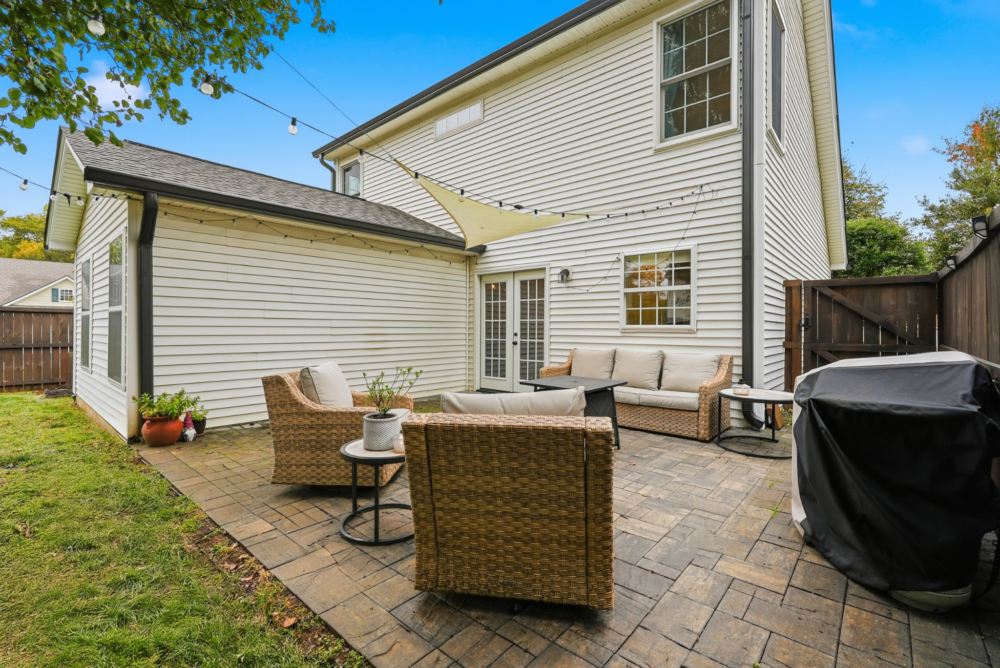 3239 Gardendale Dr