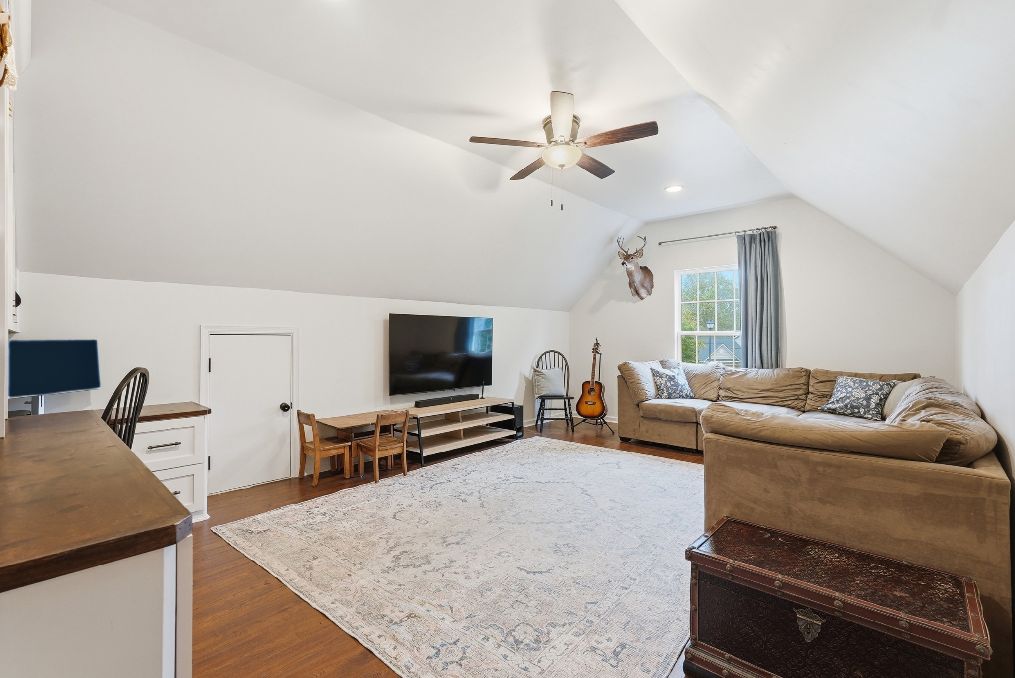 3239 Gardendale Dr