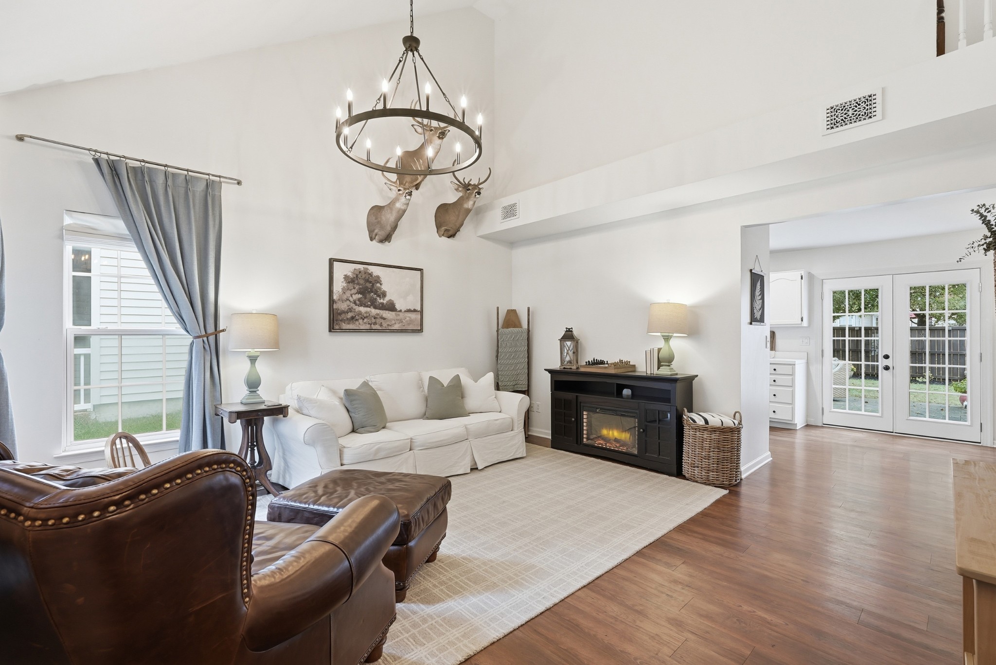 3239 Gardendale Dr