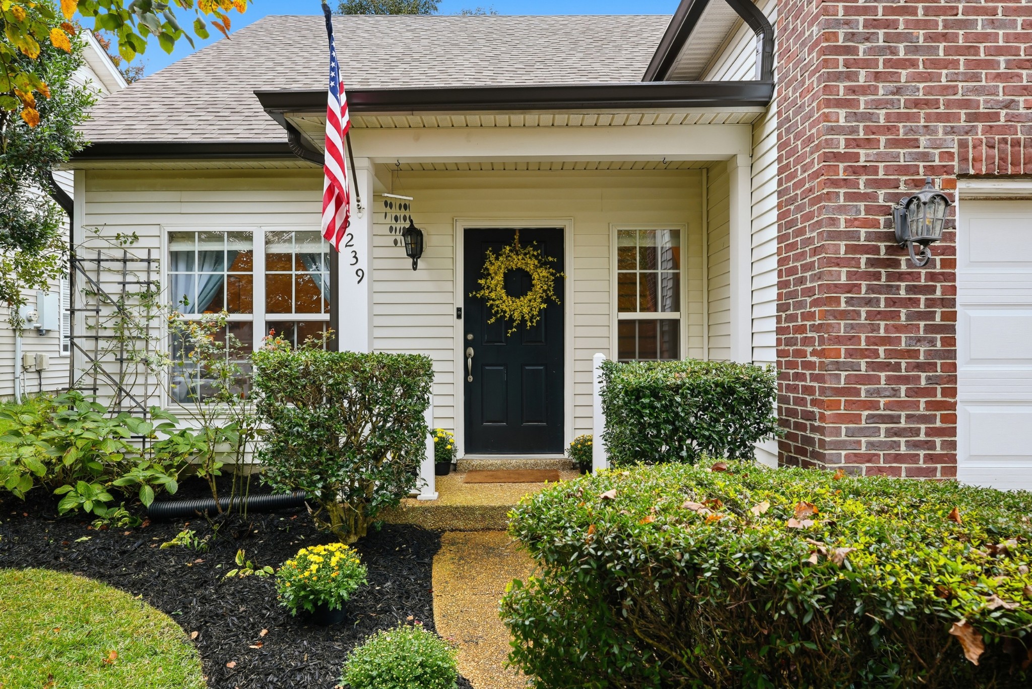 3239 Gardendale Dr