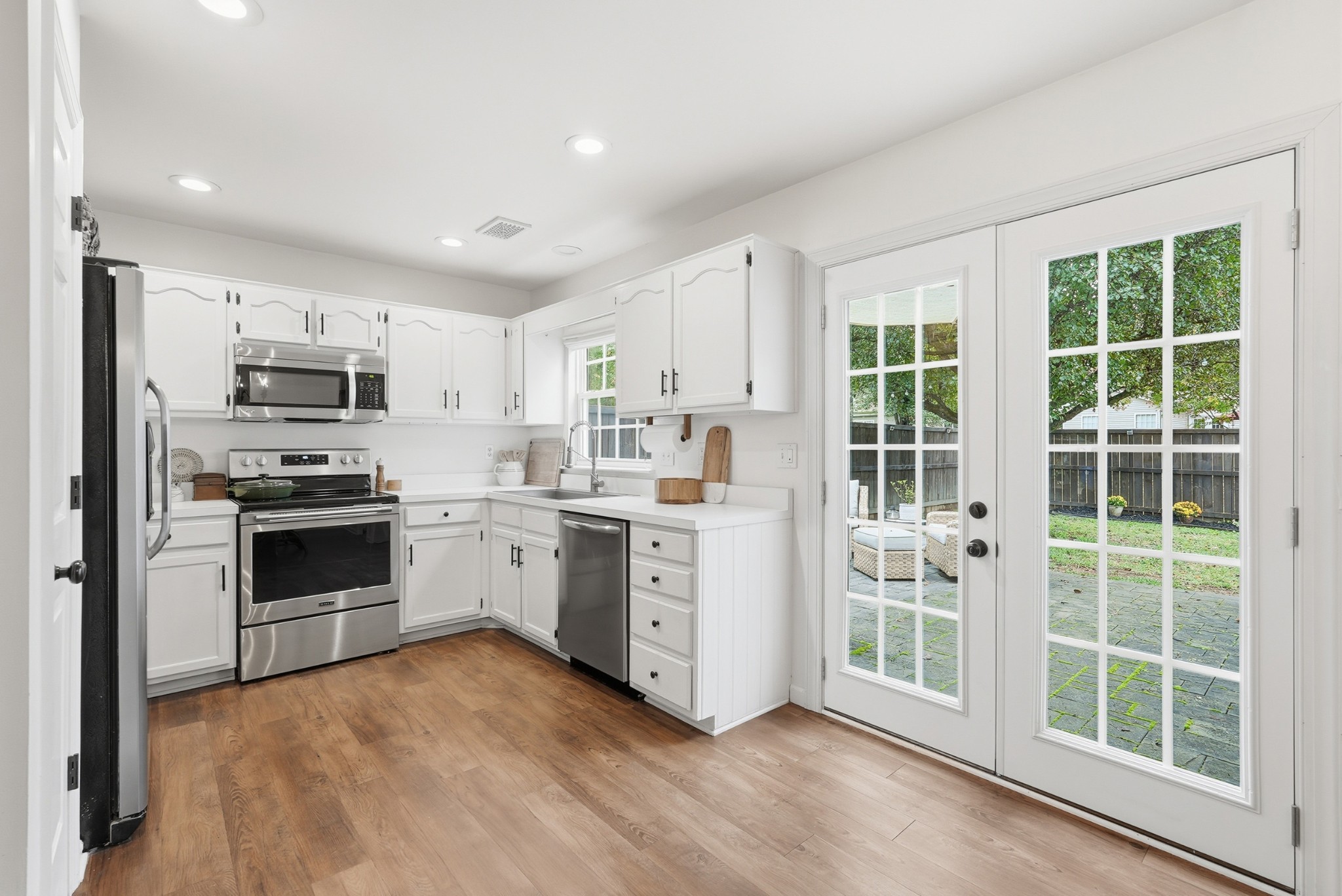 3239 Gardendale Dr