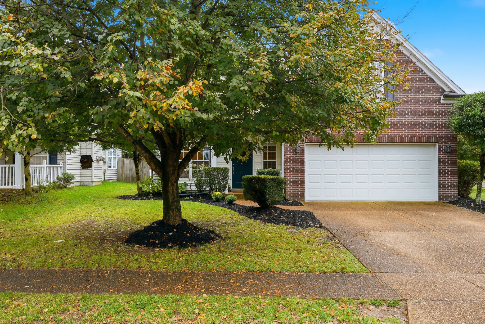 3239 Gardendale Dr