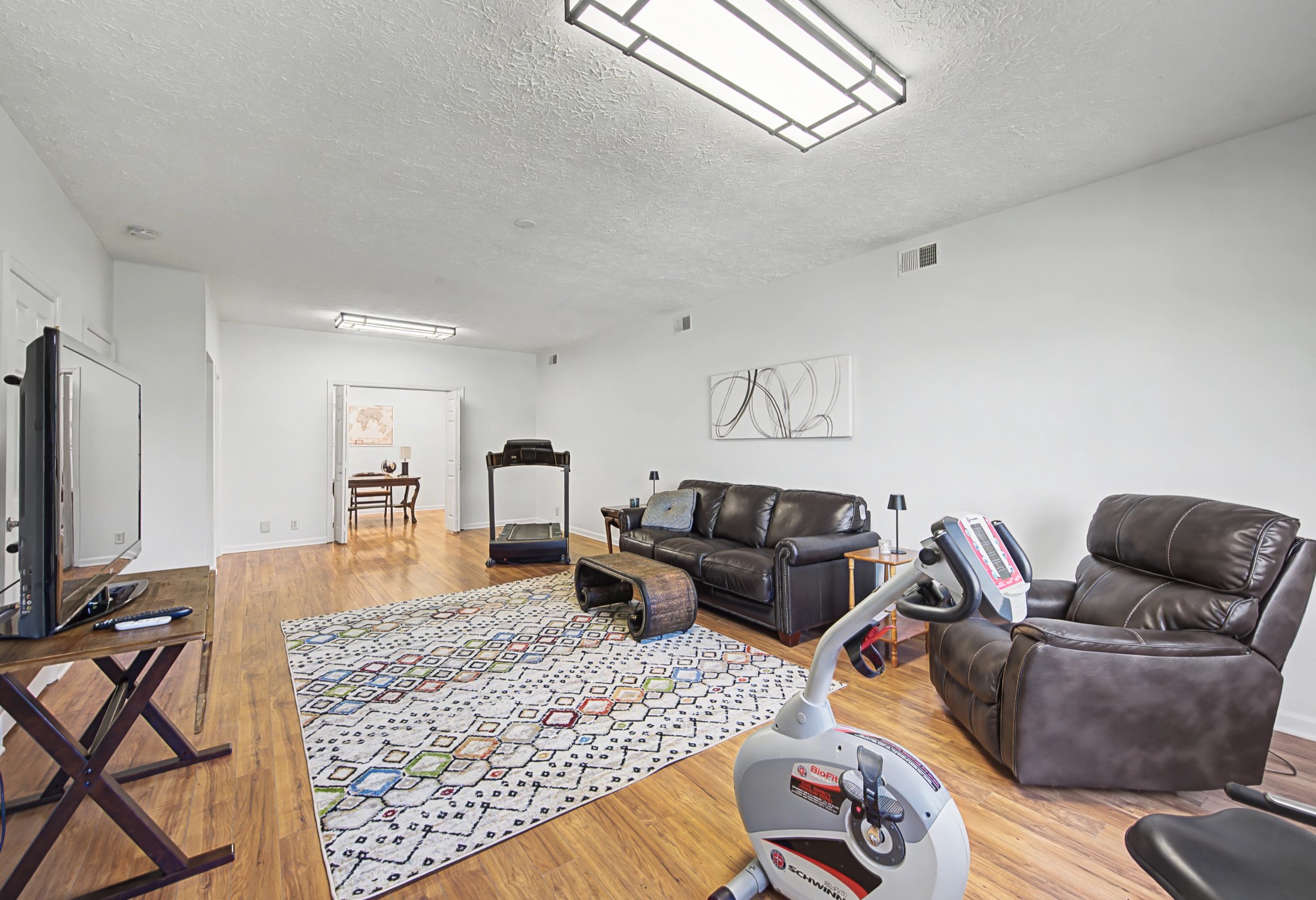 1552 Eller Dr