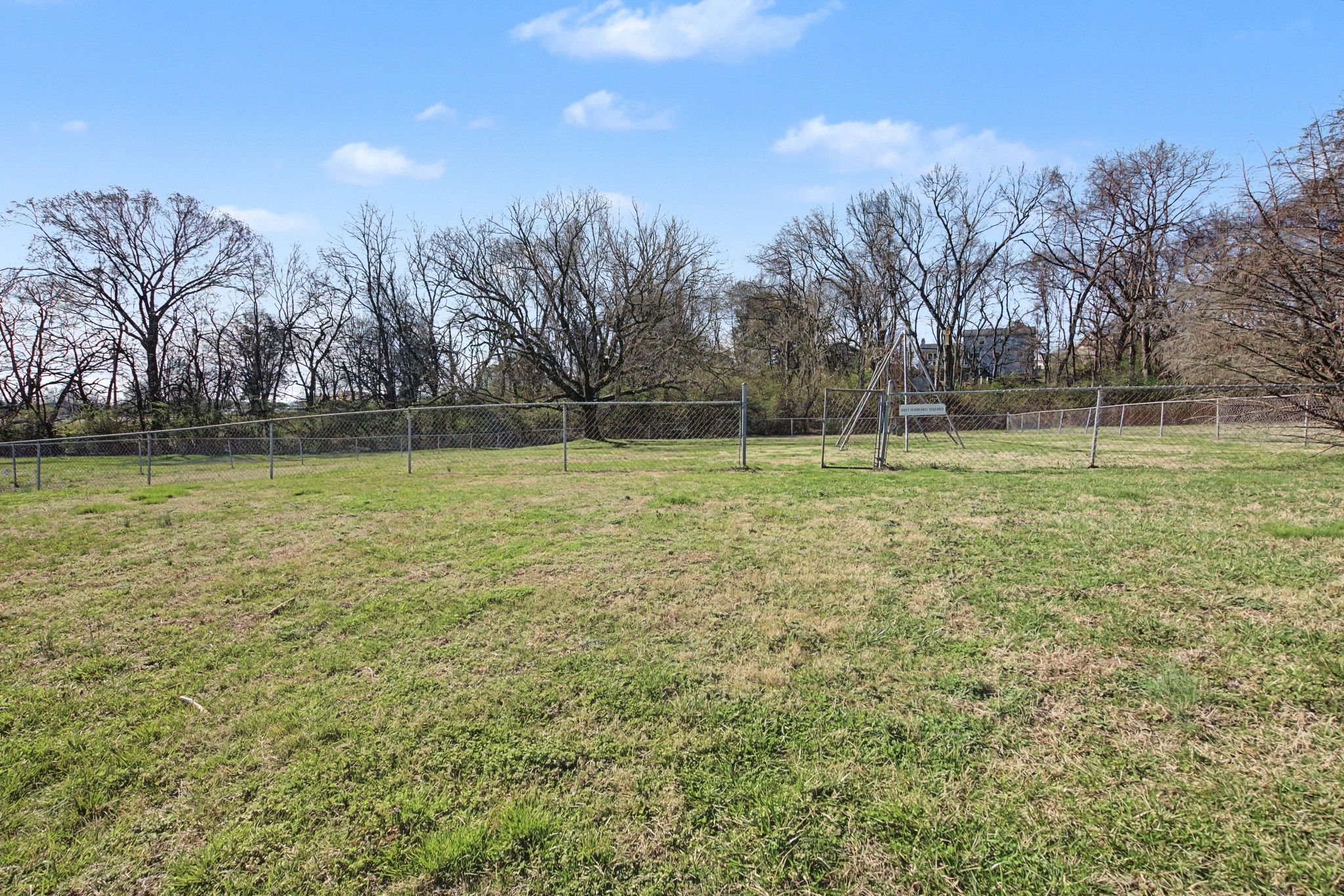 1301 Franklin Rd