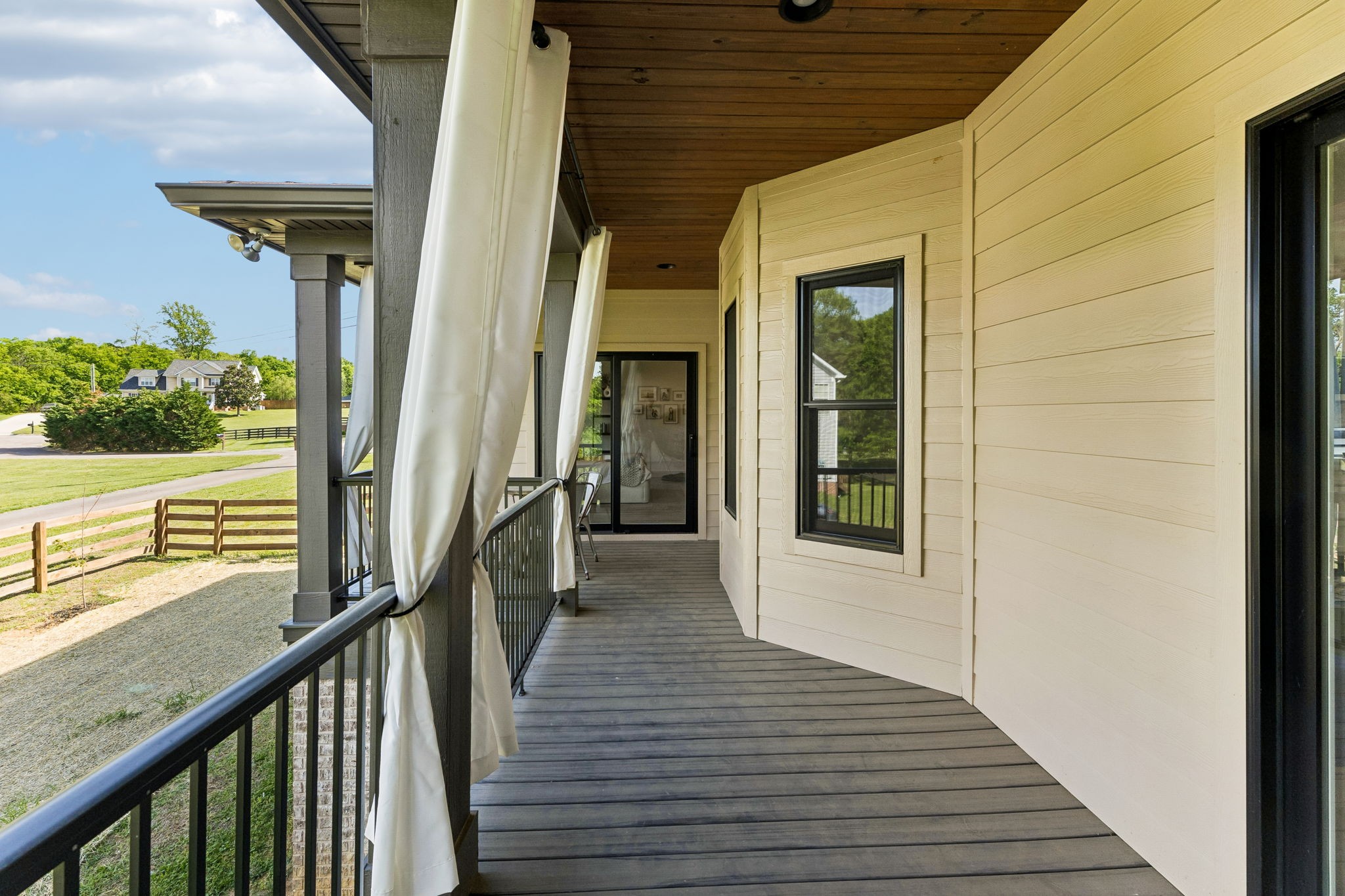1201 Heelstone Ct