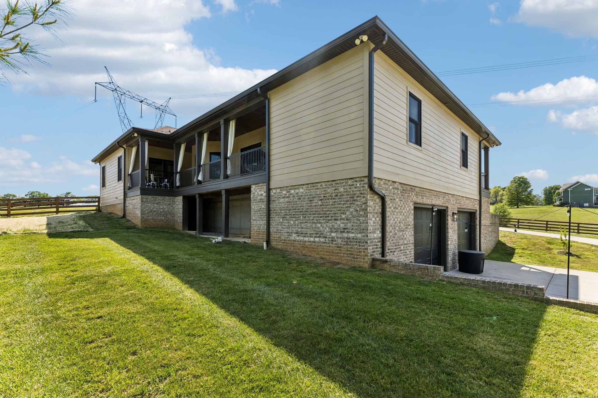 1201 Heelstone Ct
