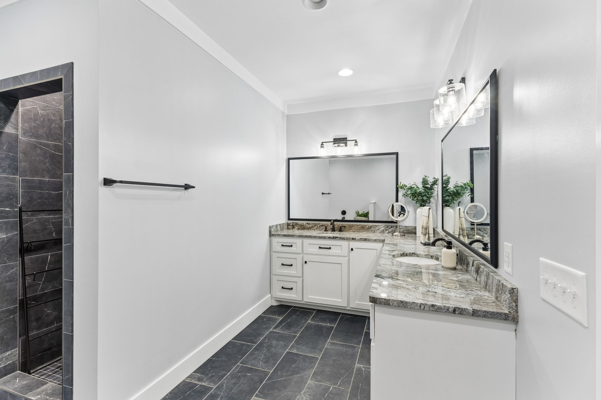 1201 Heelstone Ct