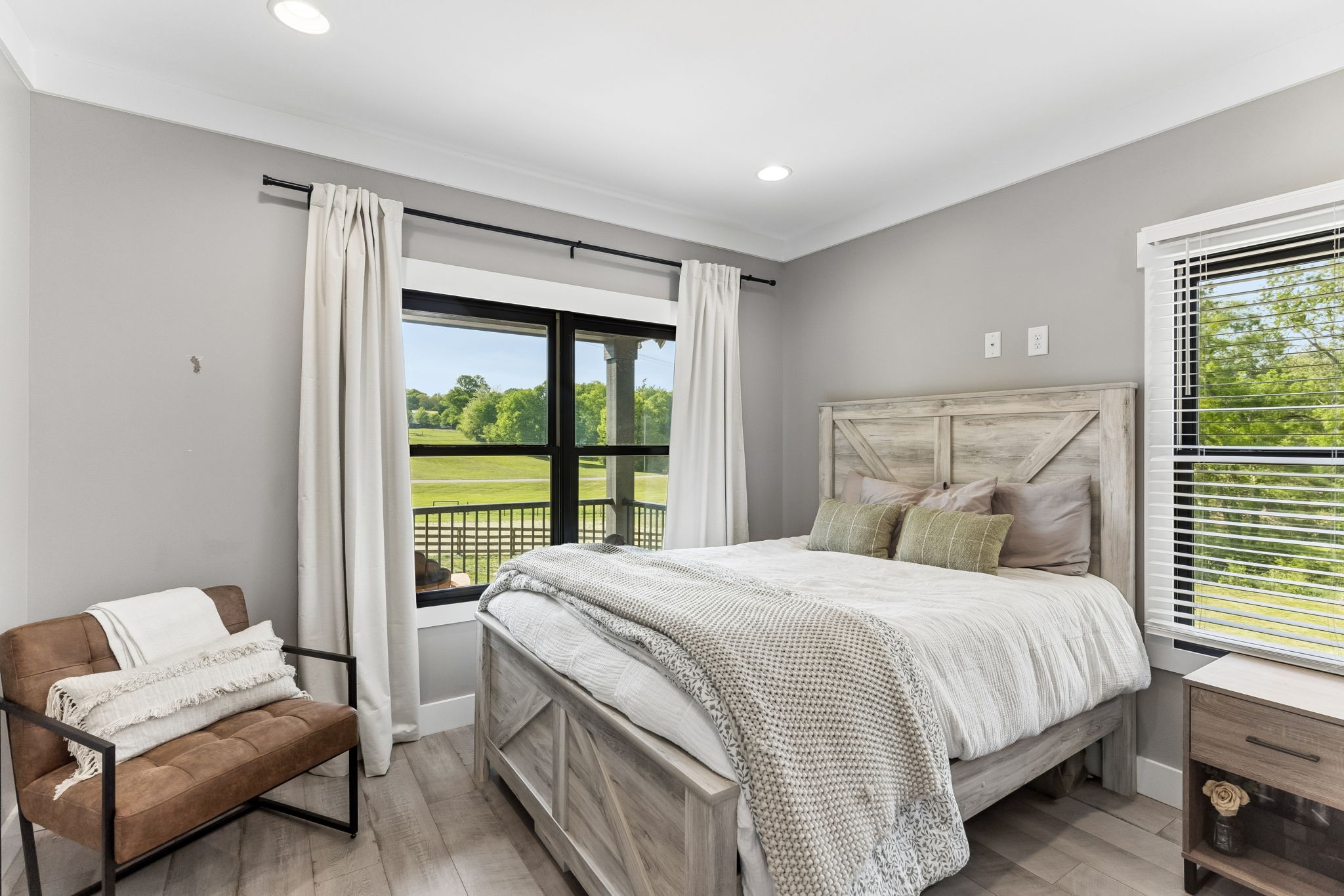 1201 Heelstone Ct