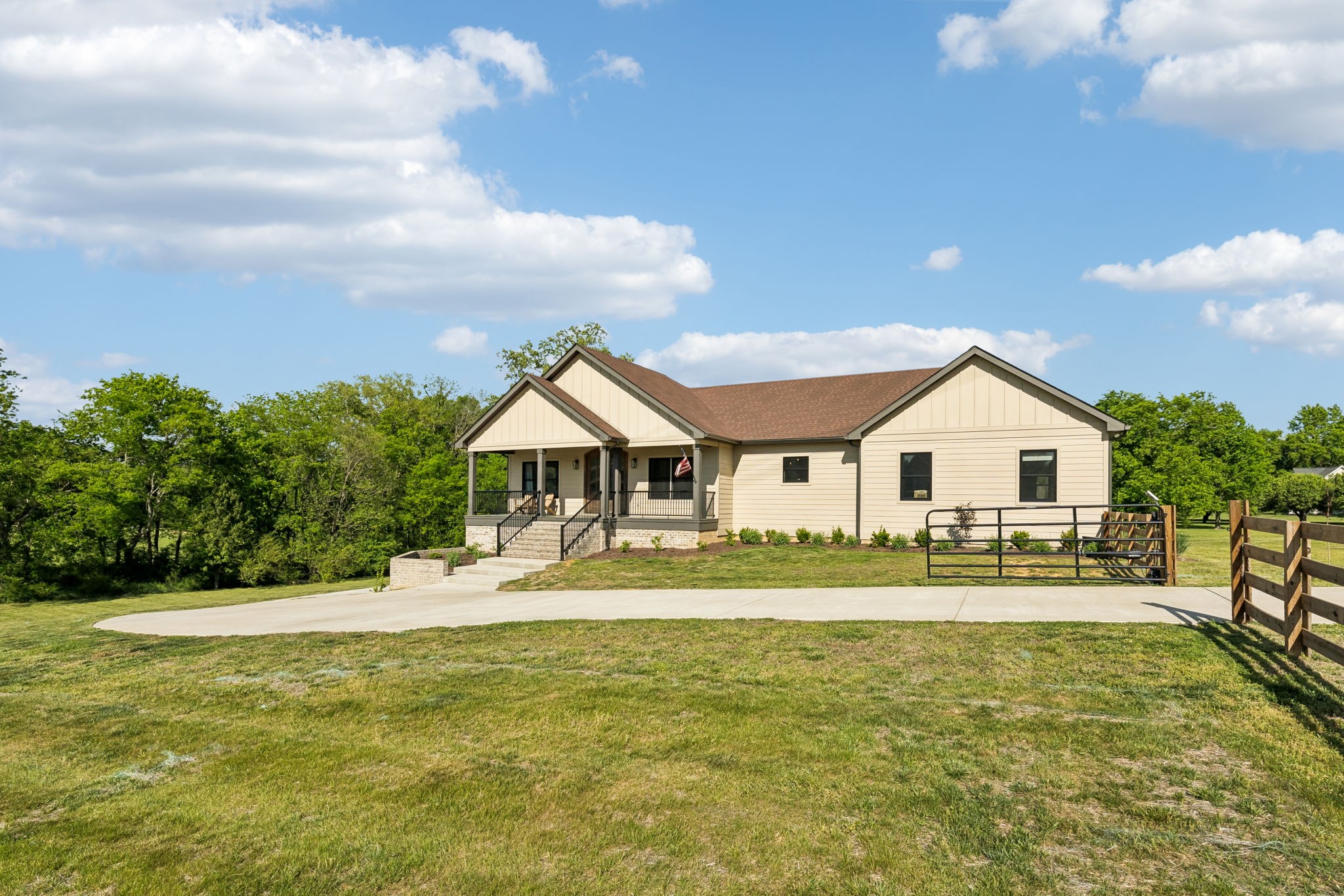 1201 Heelstone Ct