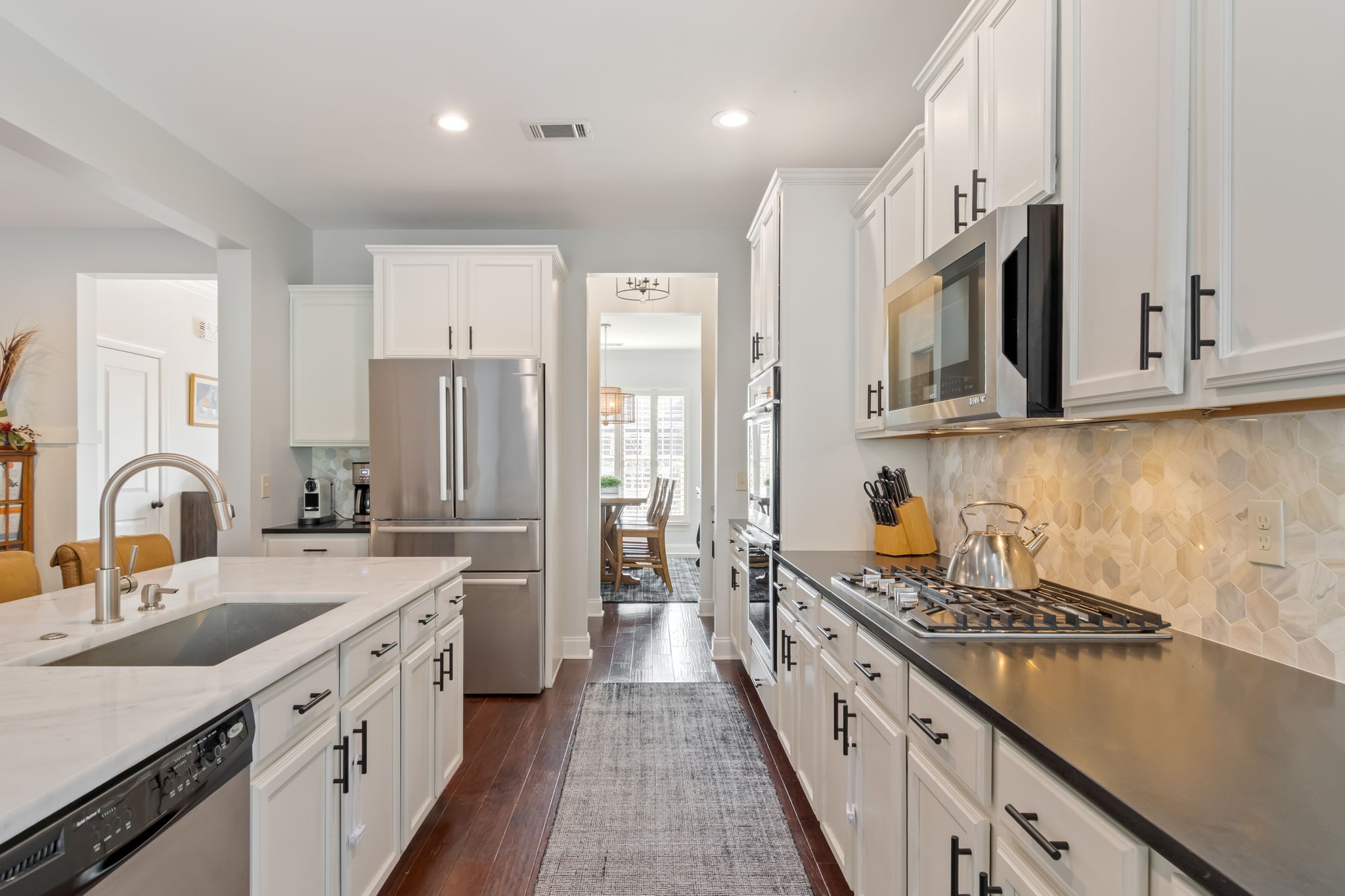 2323 Clare Park Dr