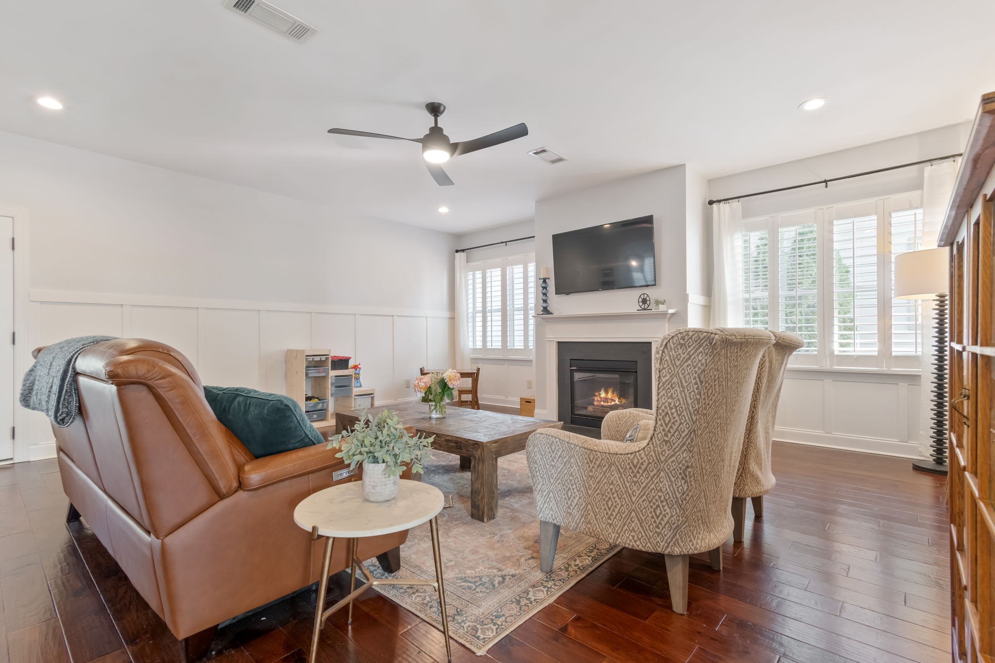 2323 Clare Park Dr
