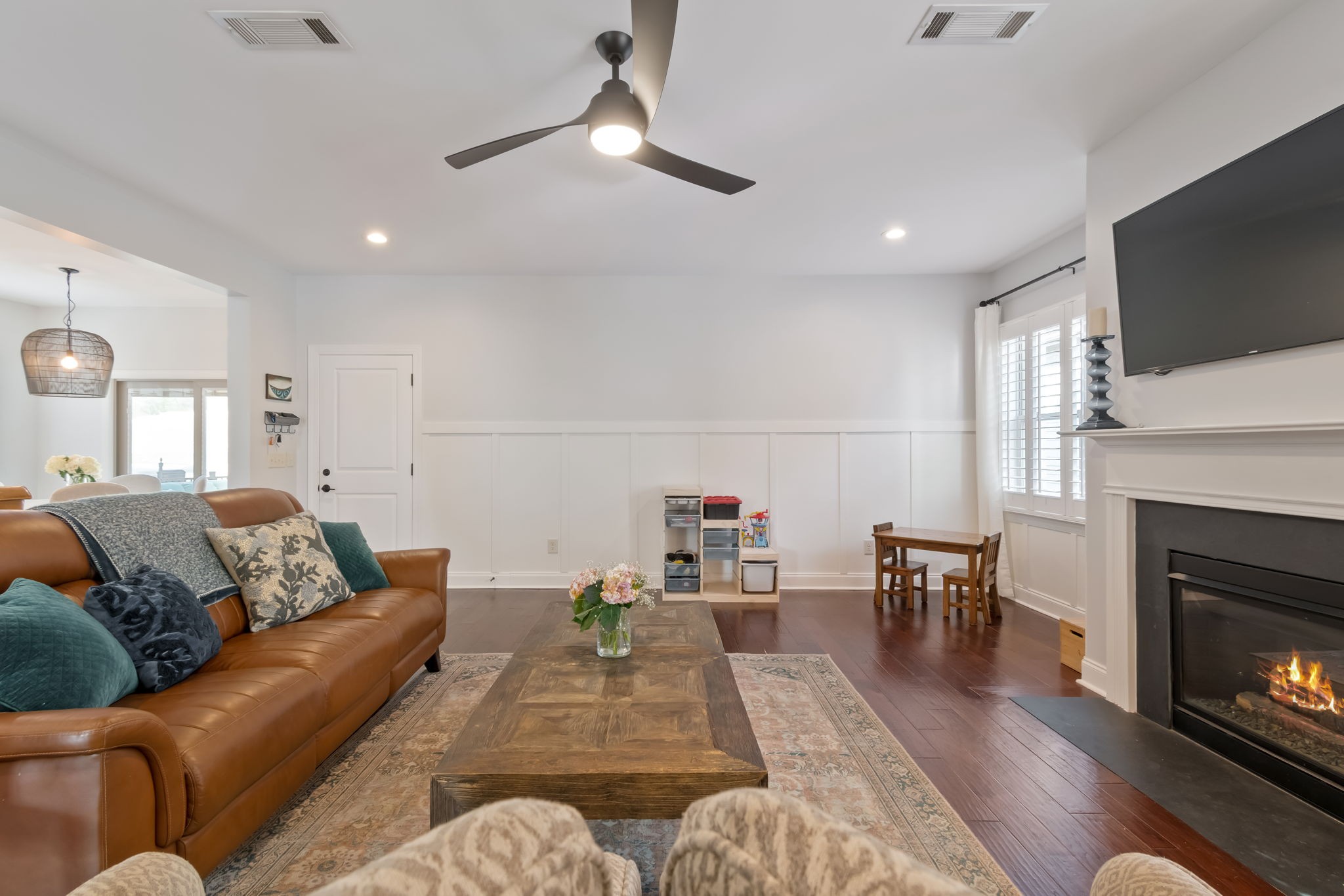 2323 Clare Park Dr