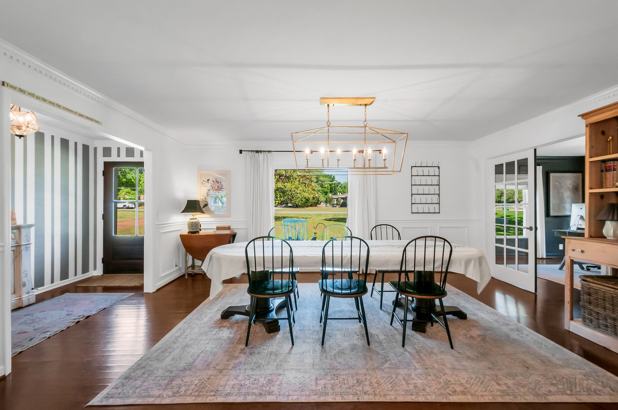 2212 Isaac Ln
