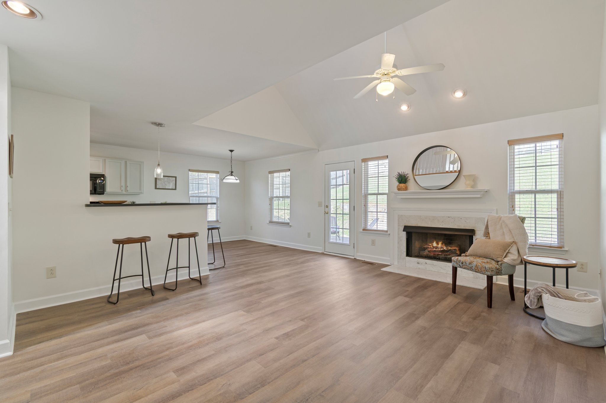 7825 Farmington Pl
