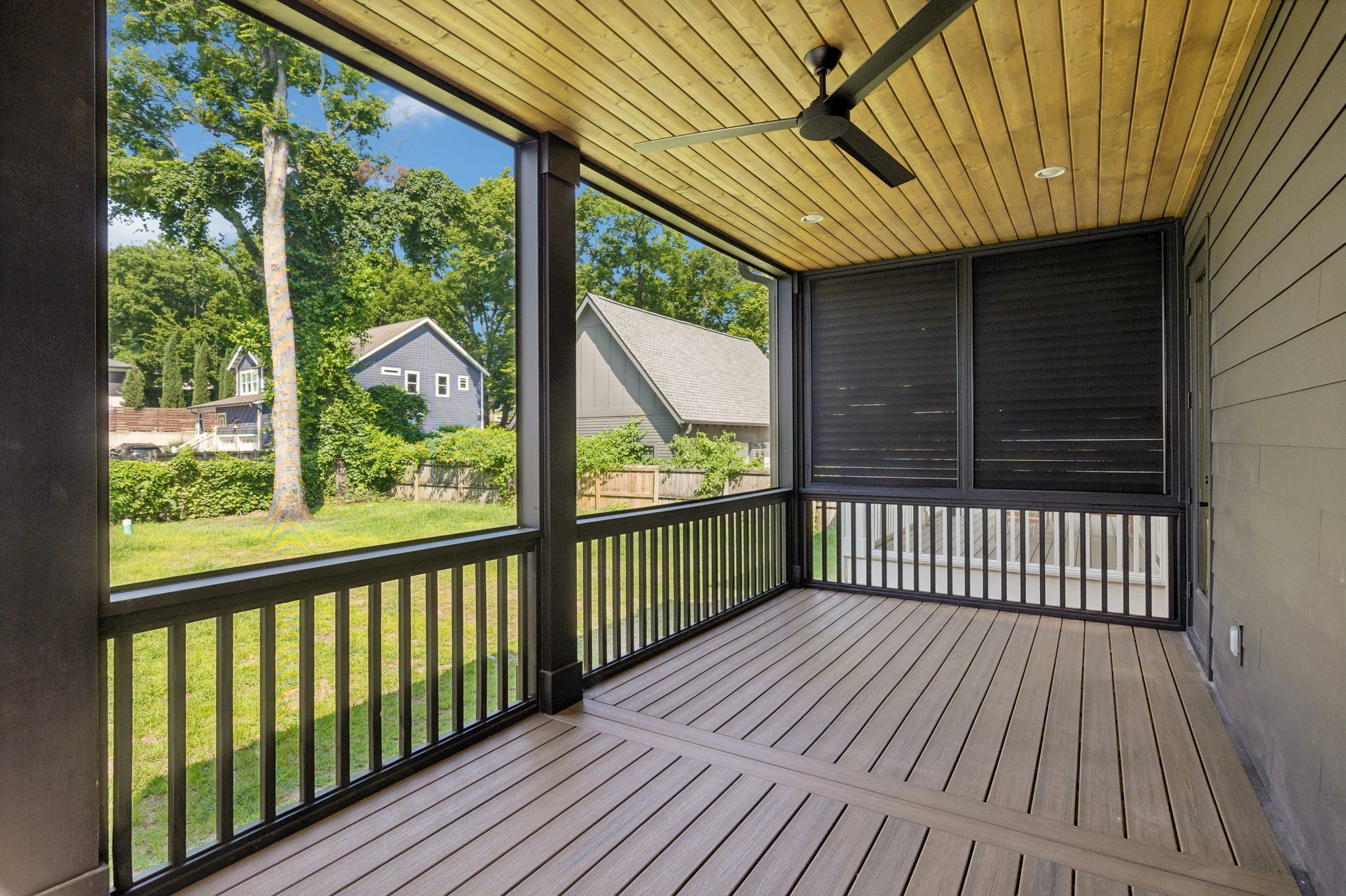 2507B Vaulx Ln