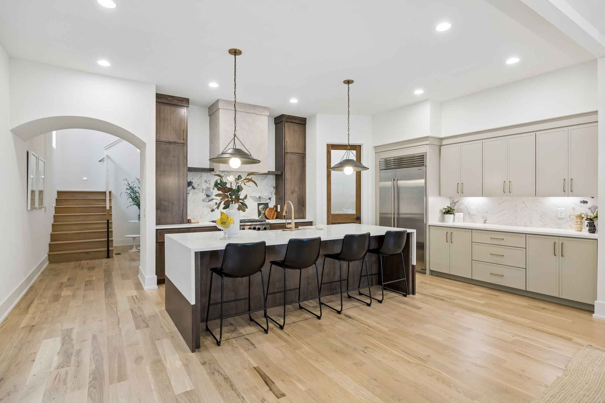 2507B Vaulx Ln