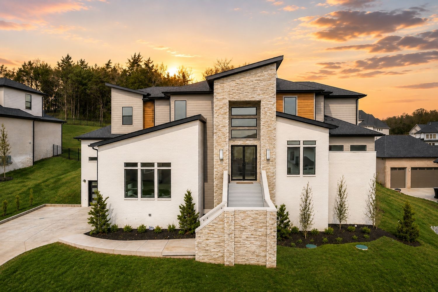 6100 Lookaway Cir