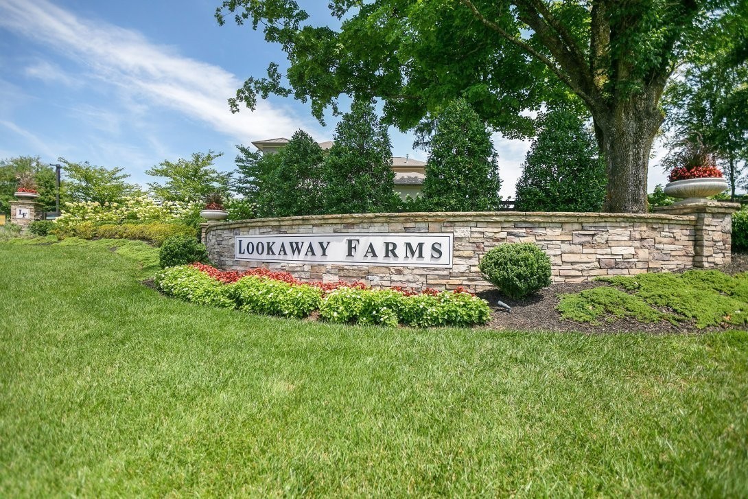 6100 Lookaway Cir