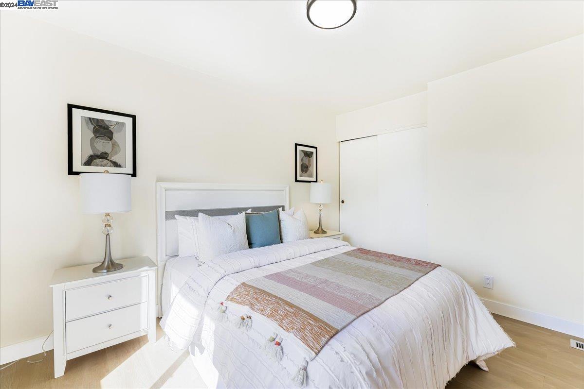 3707 Gainsborough Ter