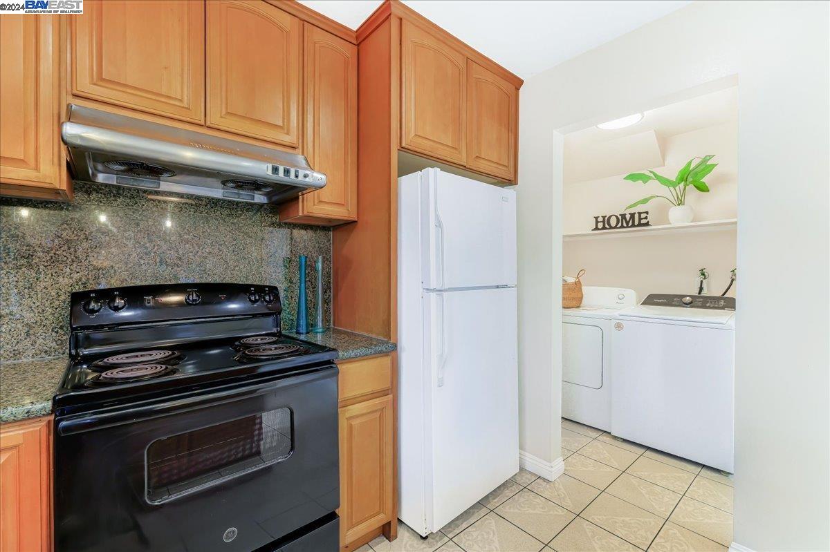 3707 Gainsborough Ter