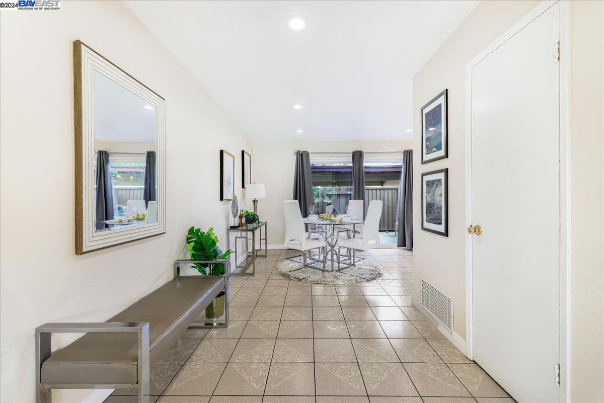 3707 Gainsborough Ter