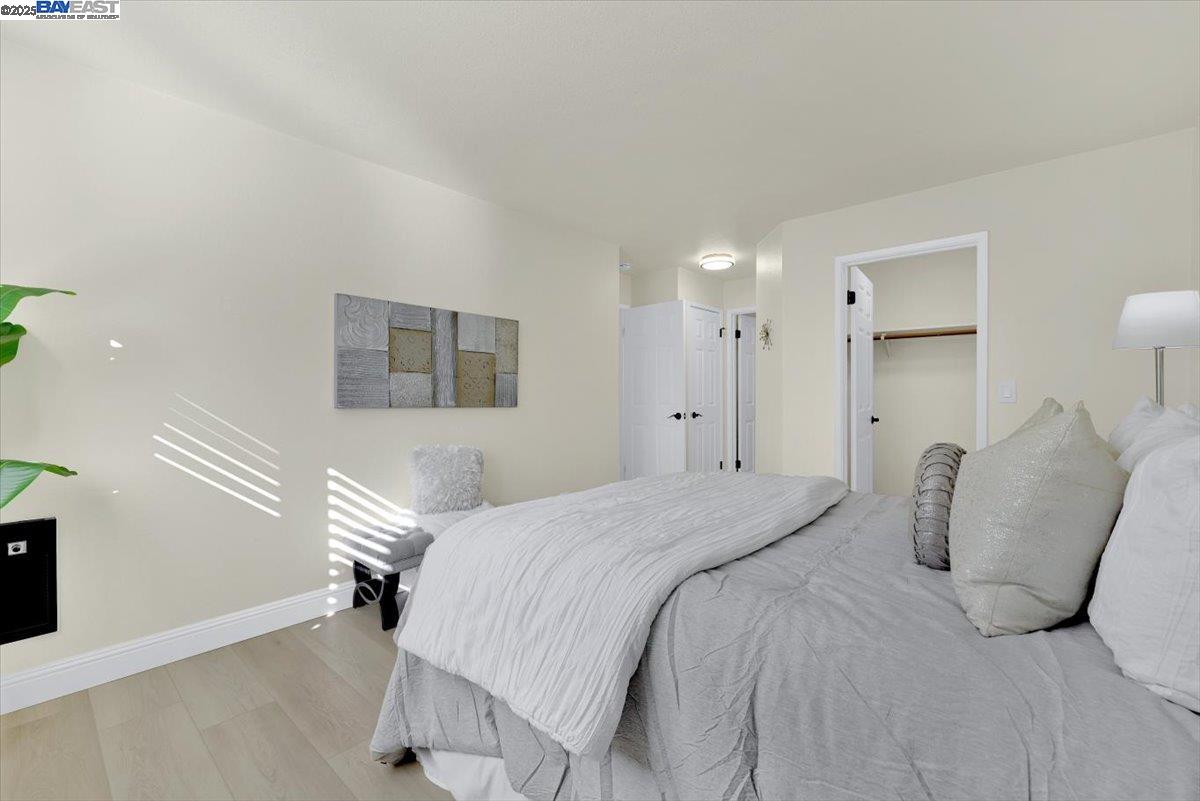 1439 Alma Loop