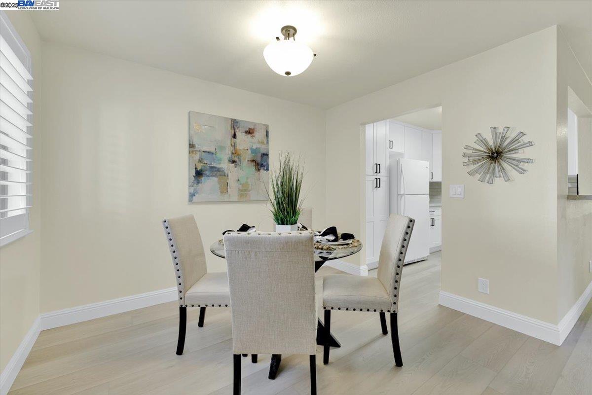 1439 Alma Loop