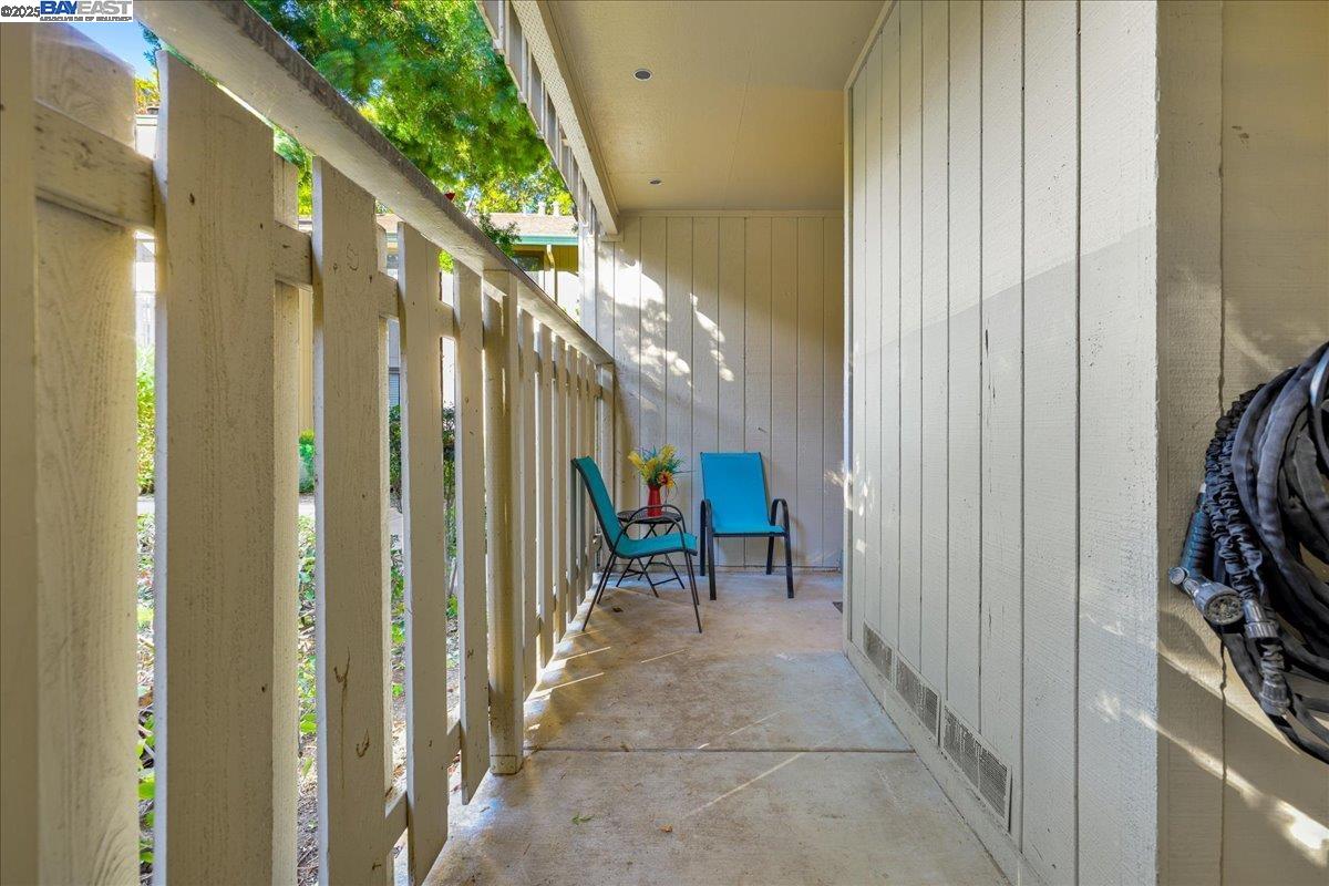 1439 Alma Loop