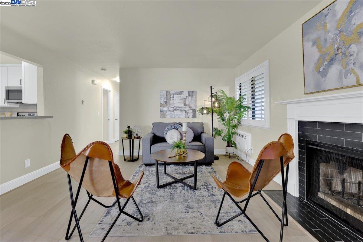 1439 Alma Loop