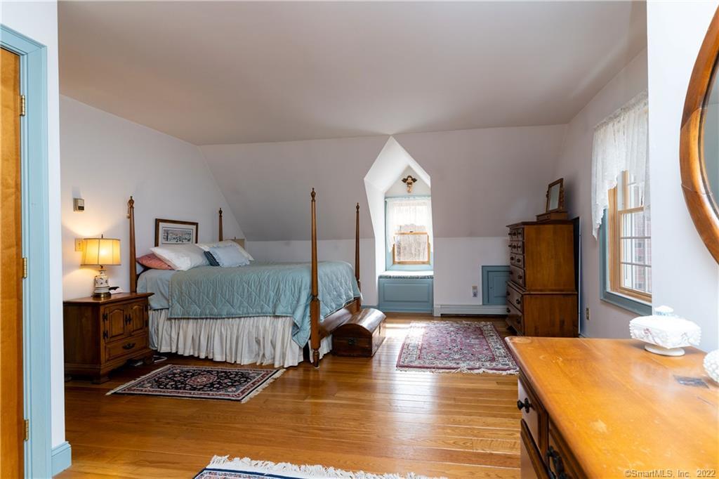 338 Good Hill
