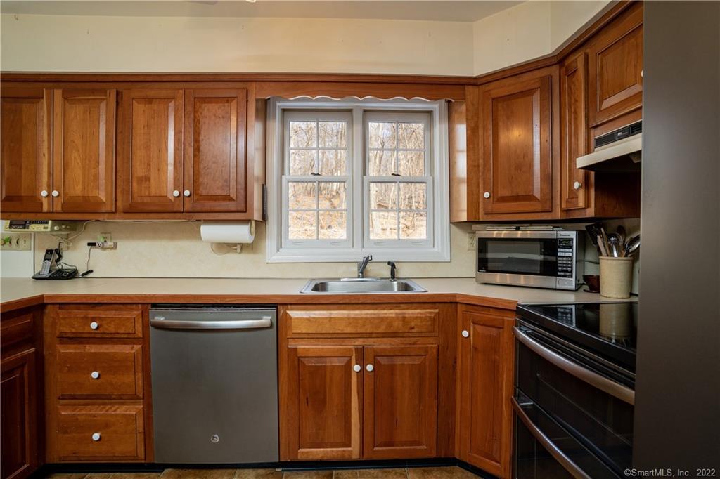 338 Good Hill