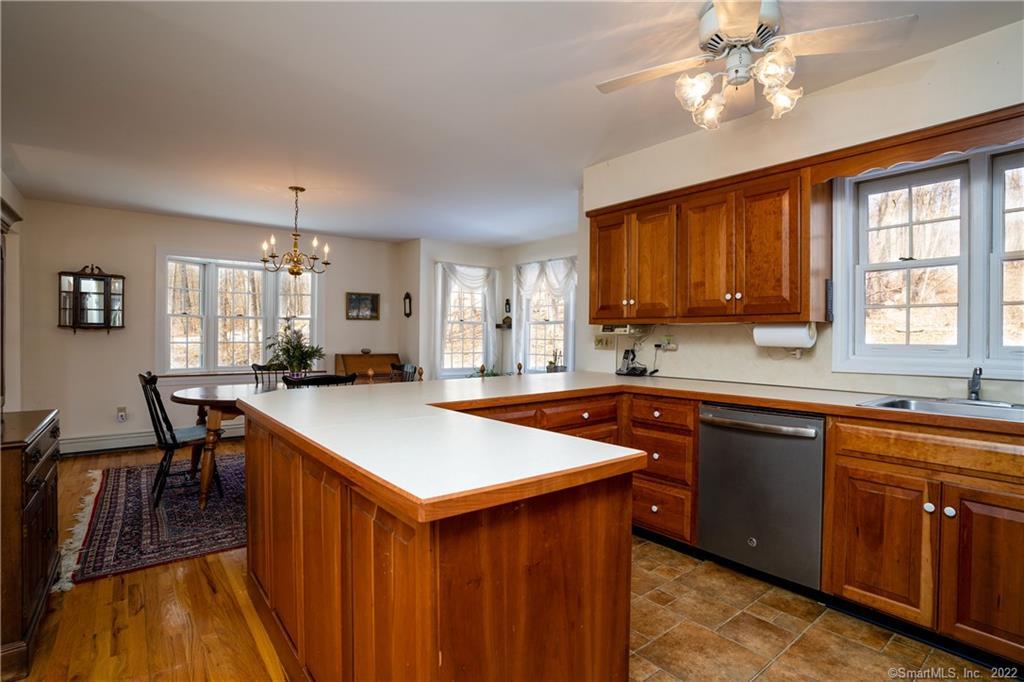 338 Good Hill