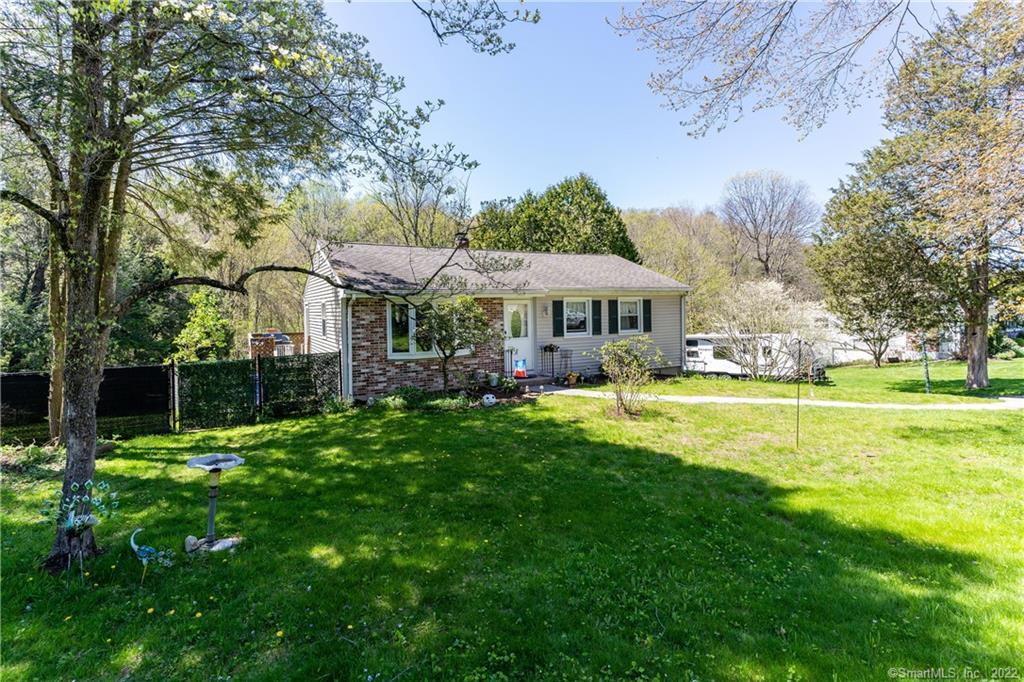 144 Lone Oak