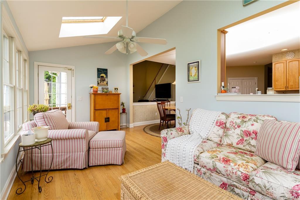 63 Hawleyville