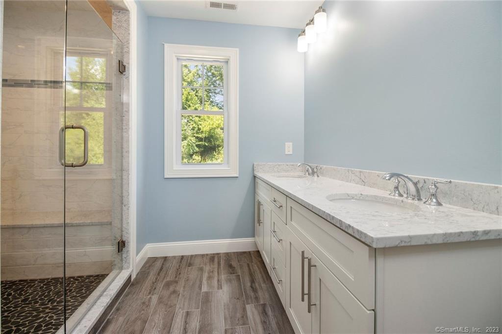 58 Chestnut Land