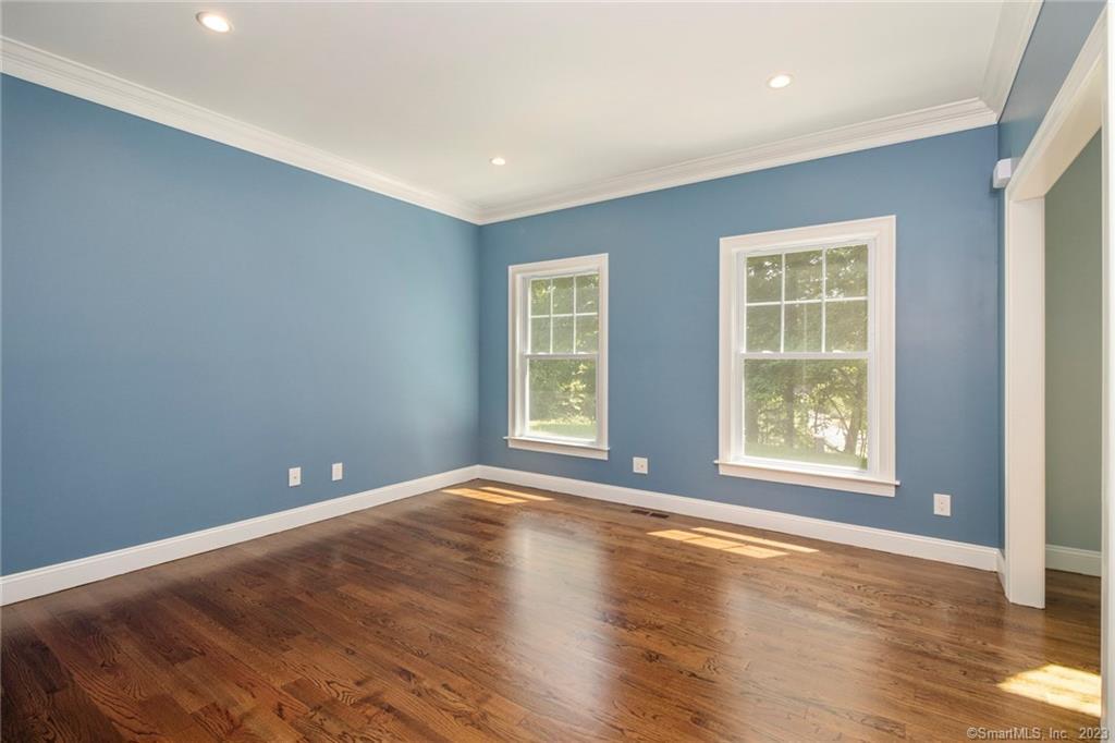 58 Chestnut Land